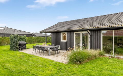 Ellanor - 100M from the Sea: Furniture, Interior Design, Flooring, Floor, Wall, Couch, Wood, Living Room, Room, Home