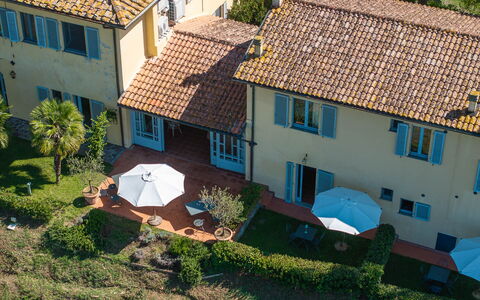 La Certaldina Stella Apartment: Home, Estate, Villa, Landscaping, Hacienda, Balcony