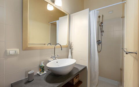 La Certaldina Stella Apartment: Bathroom, Plumbing Fixture, Bathroom Sink, Interior Design, Flooring, Wall, Sink, Floor, Tap, Mirror