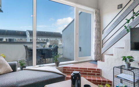 Alena - 50M from the Sea: Interior Design, Flooring, Floor, Home, Apartment, Flowerpot, Ceiling, Houseplant, Living Room, Couch