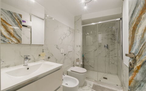 Dimora Little Dream: Flooring, Floor, Interior Design, Plumbing Fixture, Plumbing, Bathroom, Sink, Ceiling, Tap, Mirror