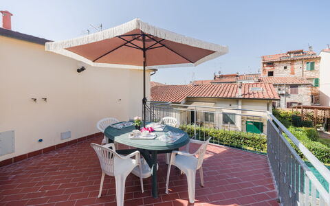 Terrazza Giardino: Furniture, Outdoor Table, Balcony, Chair, Apartment, Outdoor Furniture, Houseplant, Flowerpot, Kitchen & Dining Room Table, Patio