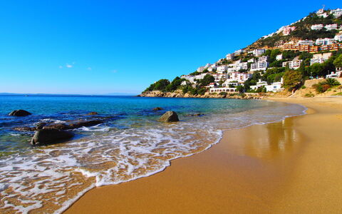 S'Alqueria Petita: Natural Environment, Coast, Beach, Coastal And Oceanic Landforms, Shore, Sea, Landscape, Sand, Headland, Wave