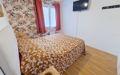 Les Floralies: Interior Design, Wall, Furniture, Bedroom, Floor, Flooring, Wood, Bed, Bed Sheet, Linens