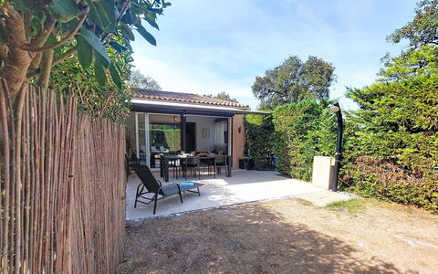 Mini Villa Mare Sole: Shrub, Garden, Home, Door, Shade, Cottage, Backyard, Outdoor Furniture, Yard