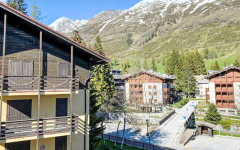 Mansarda Rustichella: Valley, Larch, Mountain Village, Alps