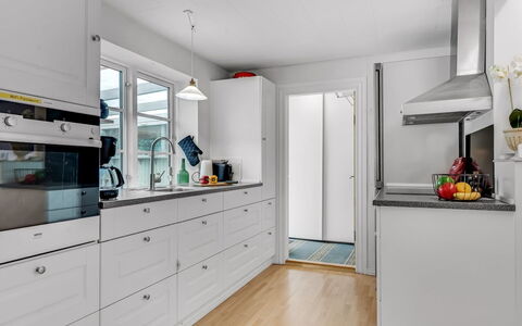 Terese - 200M to the Fjord: Kitchen, Kitchen Appliance, Cabinetry, Flooring, Countertop, Major Appliance, Interior Design, Wood, Floor, Home Appliance