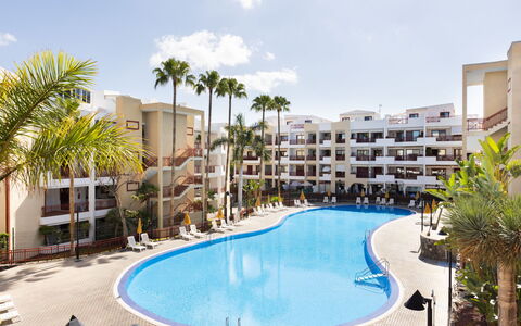 Balandros Sun: Building, Residential Area, Town, City, Apartment, Neighbourhood, Human Settlement, Resort, Urban Design, Mixed-Use