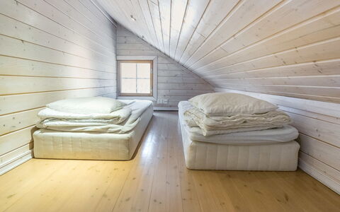 Anttoora C-Sauna: Wood, Ceiling, Flooring, Floor, Wood Flooring, Home, Hardwood, Plank, Room, Bedroom