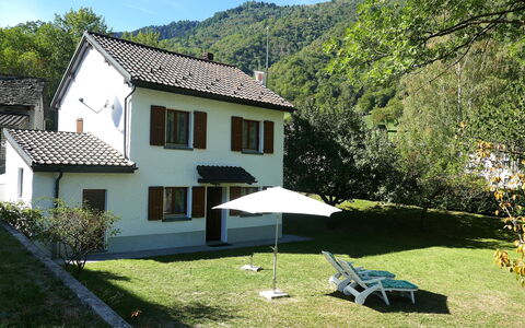 Ca' Angiulin: House, Home, Cottage, Rural Area, Roof, Land Lot, Farmhouse, Lawn, Garden, Village