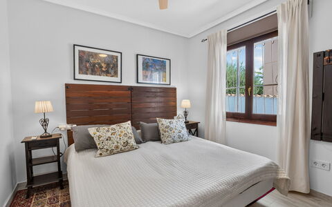 Quesada: Furniture, Bed, Interior Design, Bedroom, Bedding, Flooring, Bed Sheet, Floor, Wood, Ceiling