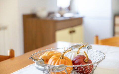 Casa Margia: Fruit, Produce, Tableware, Food, Orange, Natural Foods, Basket, Ingredient