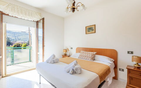 Casa Margia: Apartment, Balcony, Hotel, Resort, Houseplant, Penthouse Apartment, Eco Hotel