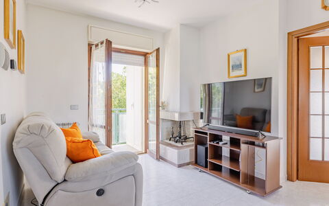 Casa Margia: Furniture, Interior Design, Flooring, Floor, Wall, Wood, Room, Ceiling, Living Room, Lighting