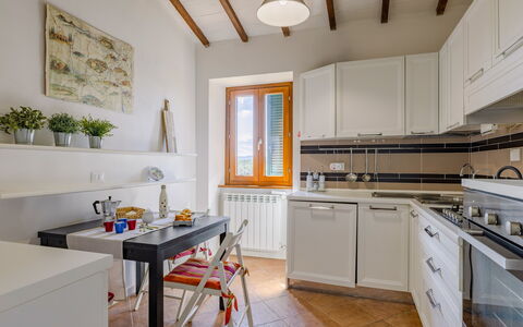 Il Melograno Apartament: Kitchen, Furniture, Interior Design, Kitchen Appliance, Countertop, Flooring, Major Appliance, Wood, Cabinetry, Home