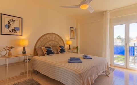 La Naranja: Furniture, Interior Design, Bed, Bedroom, Flooring, Floor, Wood, Ceiling, Bed Sheet, Bedding