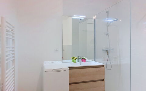 Alp'In: Flooring, Interior Design, Floor, Plumbing Fixture, Bathroom Cabinet, Bathroom, Cabinetry, Plumbing, Tap, Room