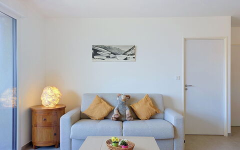 Alp'In: Furniture, Interior Design, Couch, Wall, Flooring, Floor, Room, Wood, Ceiling, Living Room