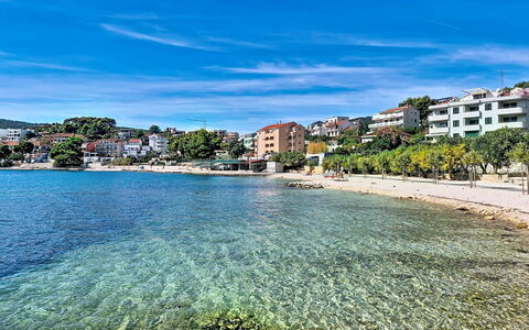 Marina 115: Water, Body Of Water, Coast, Beach, Coastal And Oceanic Landforms, Shore, Summer, Sea, Waterway, Bank