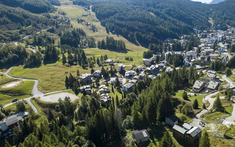 Crestun Design Duplex: Landscape, House, Home, Mountain Range, Hill Station, Valley, Slope, Alps, Larch, Village