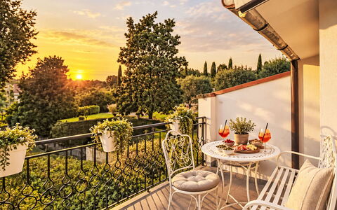 Le Fonti Terrazza: Home, Furniture, Garden, Chair, Balcony, Yard, Landscaping, Houseplant, Outdoor Furniture, Villa
