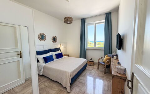 A Casa di Ara: Wood, Furniture, Floor, Flooring, Apartment, Home, Bedroom, Wood Flooring, Bed, Bed Frame
