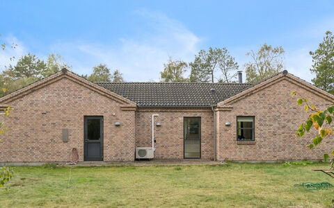 Evtim - 275M from the Sea: Wood, Cottage, Siding, Log Cabin, Wood Stain, Hardwood, Plank, Lumber, Natural Material, Garden Buildings