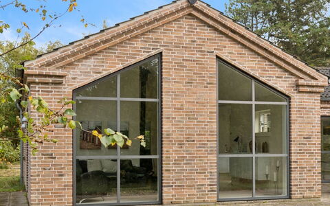 Evtim - 275M from the Sea: Wood, Cottage, Siding, Log Cabin, Wood Stain, Hardwood, Plank, Lumber, Natural Material, Garden Buildings