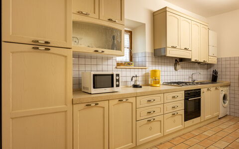 Ortale a Pitigliano with Pool: Kitchen, Cabinetry, Countertop, Flooring, Interior Design, Kitchen Appliance, Wood, Floor, Major Appliance, Cupboard