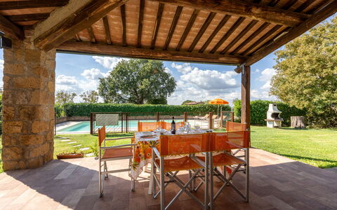 Ortale a Pitigliano with Pool: Wood, Furniture, Outdoor Furniture, Garden, Swimming Pool, Shade, Resort, Backyard, Eco Hotel, Chair