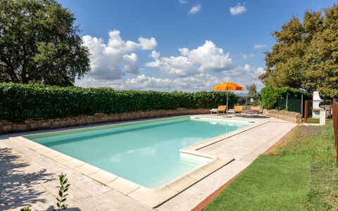 Ortale a Pitigliano with Pool: Swimming Pool, Composite Material, Garden, Resort, Water Feature, Shade, Landscaping, Eco Hotel, Backyard, Hacienda