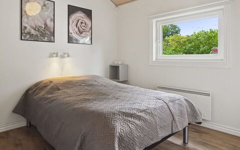 Elle: Bedroom, Bed, Wood, Ceiling, Interior Design, Flooring, Bed Sheet, Floor, Bedding, Room