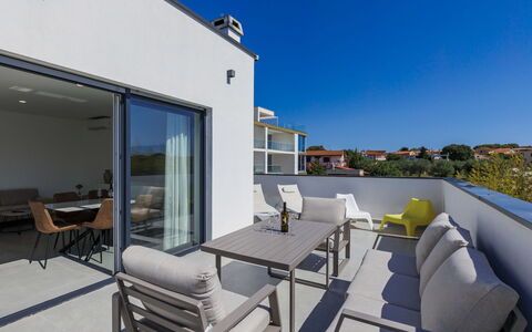 Level 4: Apartment, Urban Design, Condominium, Balcony, Chair, Outdoor Furniture, Hotel, Penthouse Apartment, Aluminium