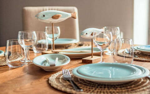 L'Emerillon: Tableware, Serveware, Dishware, Food, Plate, Drinkware, Table, Porcelain