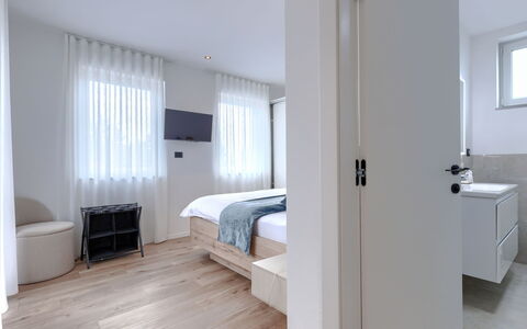 Veronica: Furniture, Interior Design, Flooring, Floor, Wood, Room, Ceiling, Wood Flooring, Bed, Bedroom