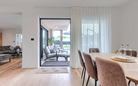 Veronica: Interior Design, Furniture, Flooring, Floor, Wood, Wood Flooring, Ceiling, Home, Living Room, Lighting