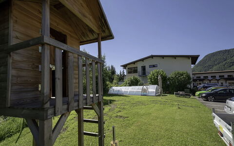 Sankt Ulrich am Pillersee 648: Cottage, Lawn, Yard, Log Cabin, Porch, Backyard, Hardwood, Outdoor Structure, Garden Buildings, Shed