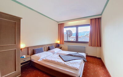 Accommodation:&nbsp;Kreuzblume 648.6