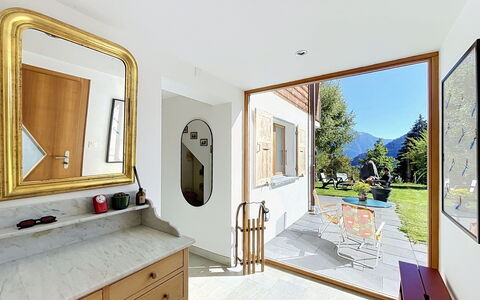 Les Pensées: Apartment, Resort, Swimming Pool, Condominium, Balcony, Hotel, Eco Hotel, Villa, Houseplant