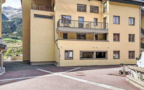 Terrasses de Termignon: Apartment, Resort, Swimming Pool, Condominium, Balcony, Hotel, Eco Hotel, Villa, Houseplant