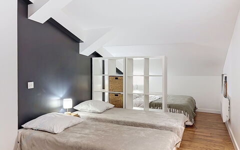 Terrasses de Termignon: Apartment, Resort, Swimming Pool, Condominium, Balcony, Hotel, Eco Hotel, Villa, Houseplant
