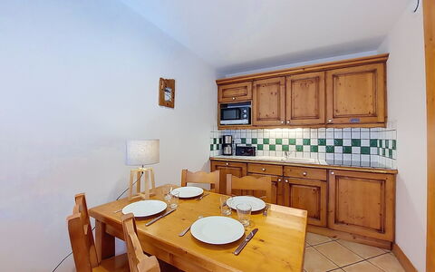 Le Hameau des Airelles: Apartment, Resort, Swimming Pool, Condominium, Balcony, Hotel, Eco Hotel, Villa, Houseplant