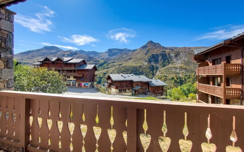 Le Hameau des Airelles: Apartment, Resort, Swimming Pool, Condominium, Balcony, Hotel, Eco Hotel, Villa, Houseplant