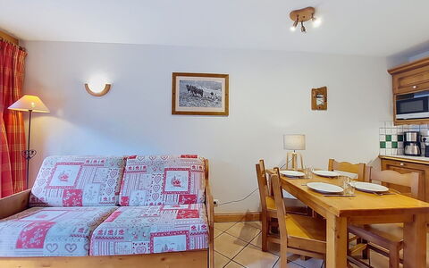 Le Hameau des Airelles: Apartment, Resort, Swimming Pool, Condominium, Balcony, Hotel, Eco Hotel, Villa, Houseplant