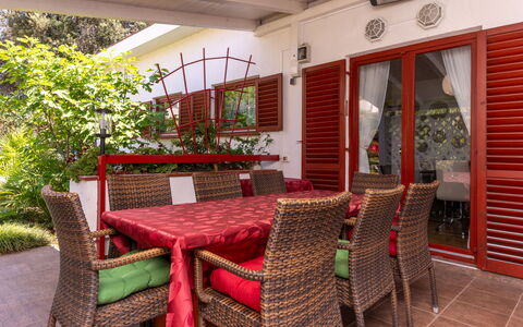 Botanica: Apartment, Resort, Swimming Pool, Condominium, Balcony, Hotel, Eco Hotel, Villa, Houseplant