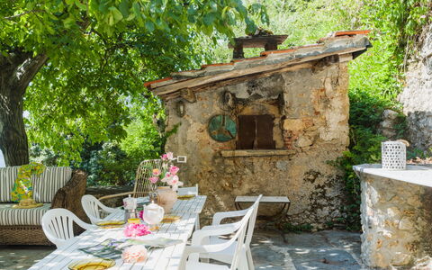 Casa Il Noce: Apartment, Resort, Swimming Pool, Condominium, Balcony, Hotel, Eco Hotel, Villa, Houseplant