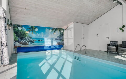 Gunnild - 200M to the Fjord: Resort, Swimming Pool, Design, Hotel, Eco Hotel, Daylighting, Penthouse Apartment
