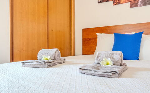 Joaninha: Interior Design, Flooring, Wood, Furniture, Floor, Room, Ceiling, Bed, Lighting, Bedroom