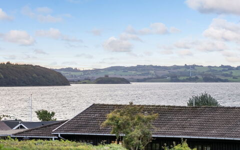 Takenya - 400M from the Sea: Water, Water Resources, Body Of Water, Coastal And Oceanic Landforms, Waterway, Bank, Lake, Coast, Sea, Loch