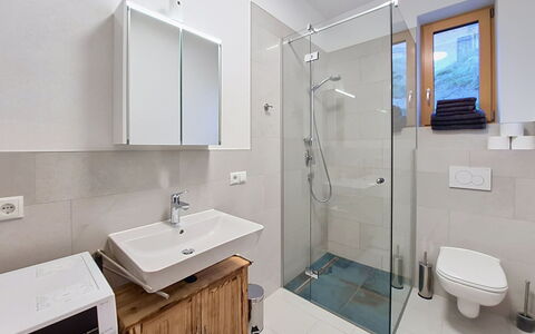 Oberladstätter: Flooring, Interior Design, Plumbing Fixture, Floor, Bathroom, Wood, Sink, Ceiling, Tap, Bathroom Sink